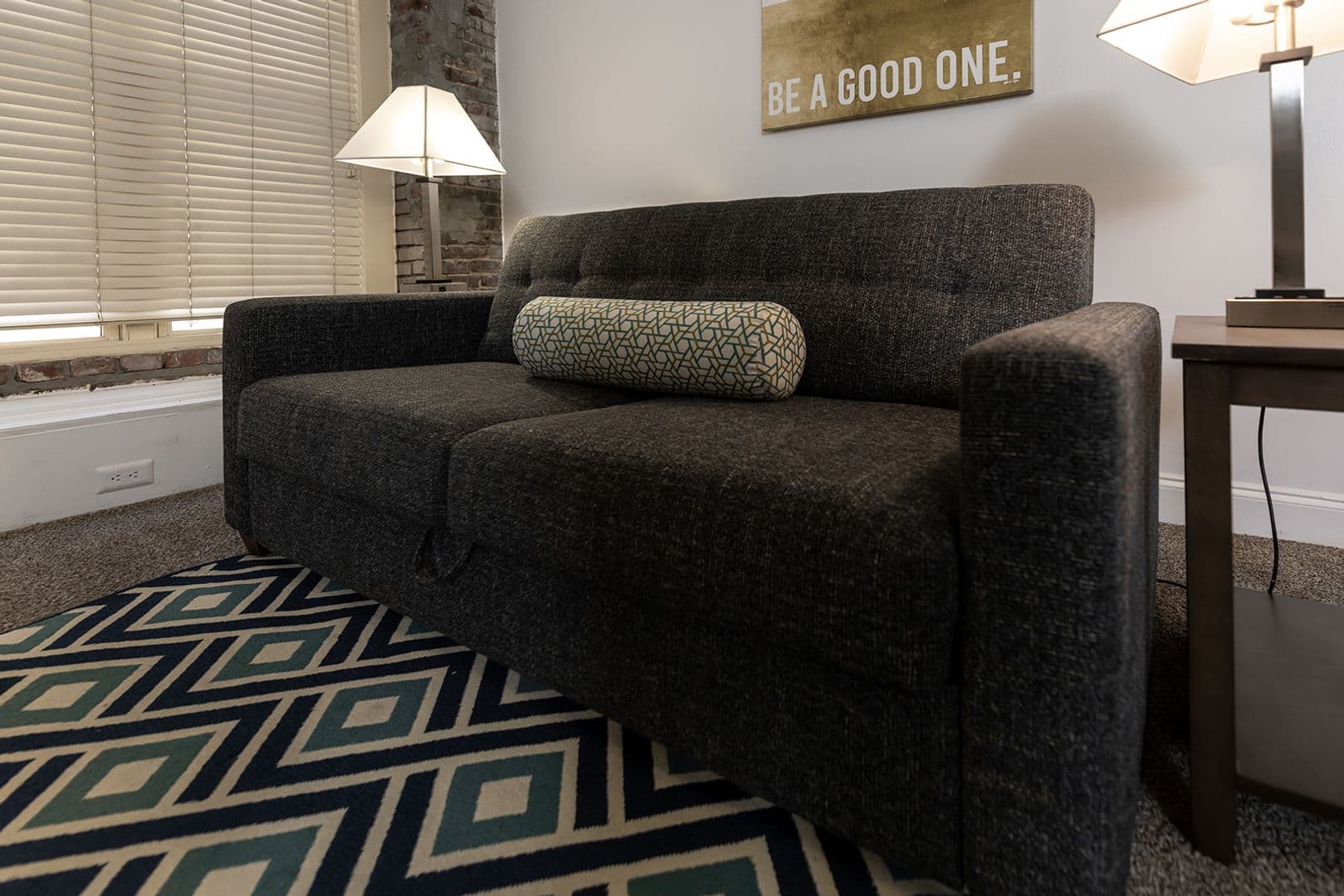 Memphis Apartment: 60 S Main St