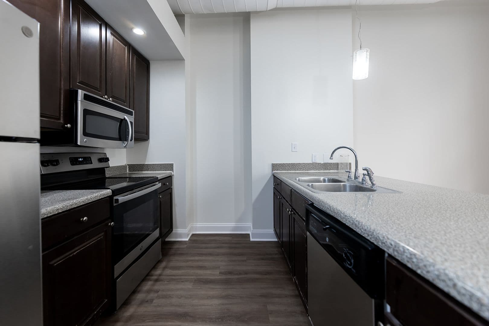 Memphis Apartment: 60 S Main St