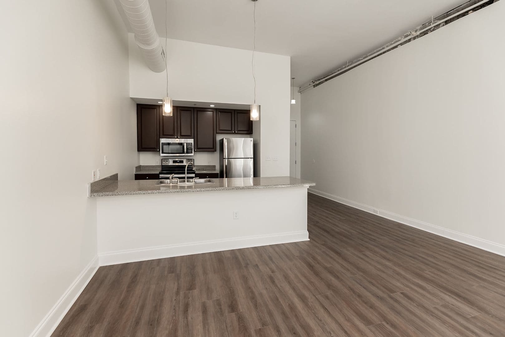 Memphis Apartment: 60 S Main St