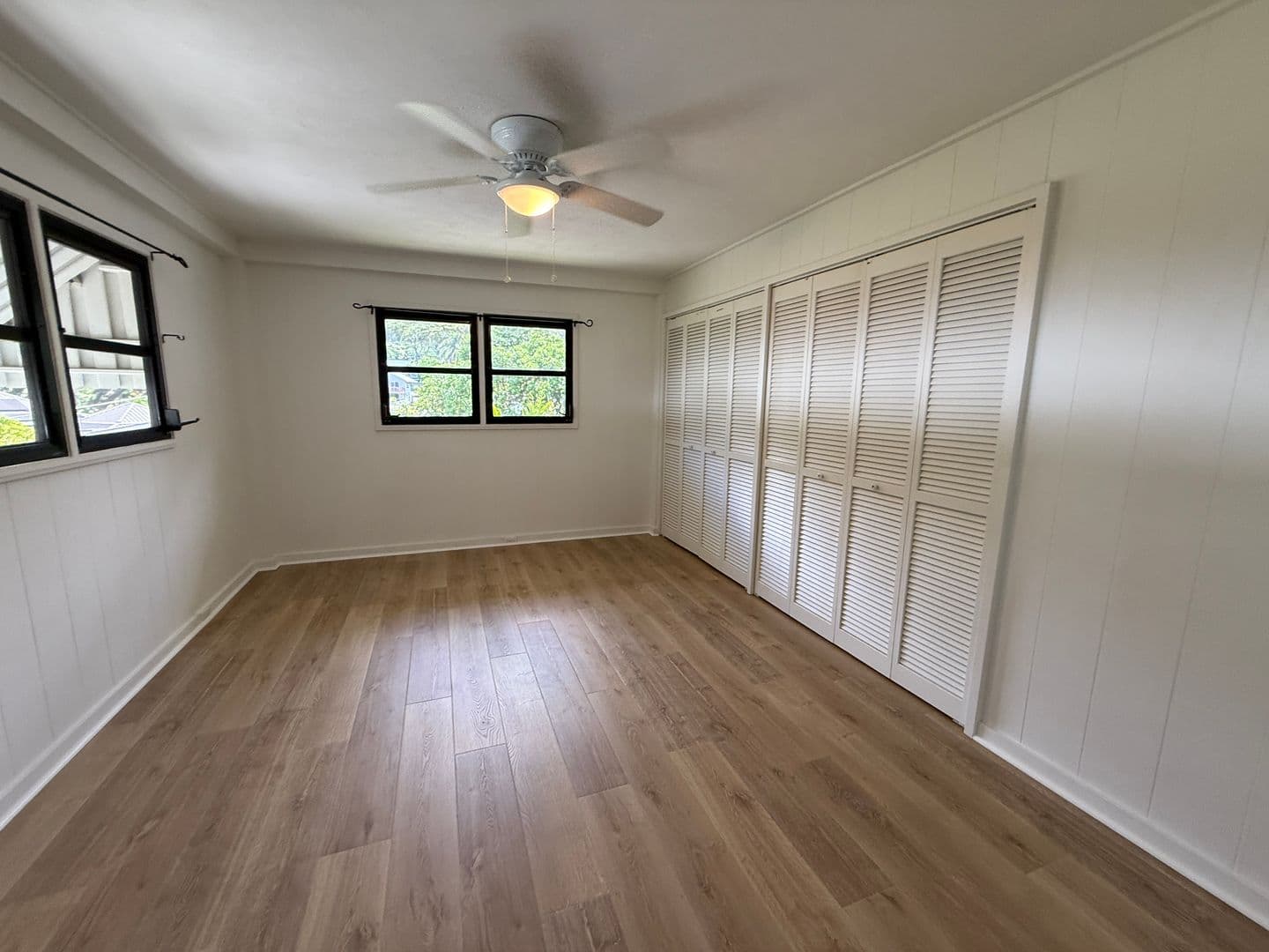 Honolulu Apartment: 35 Country Club Road