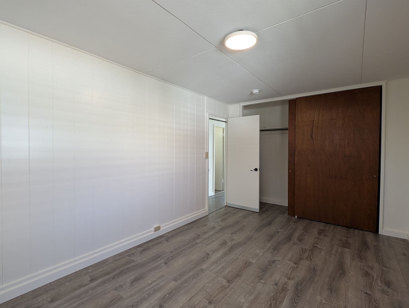 Honolulu Apartment: 1267 Rycroft Street