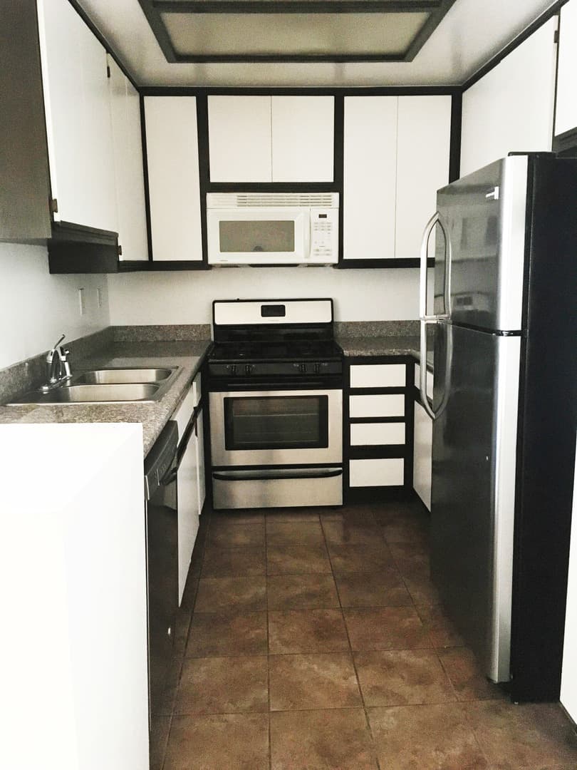 Los Angeles Apartment: 1229 N. Sycamore Ave.
