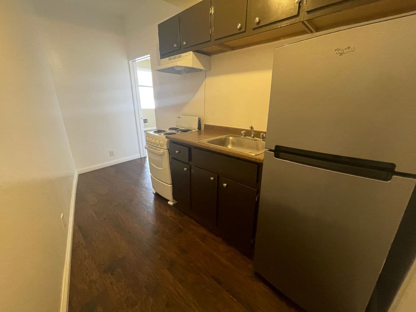 Los Angeles Apartment: 1229 N. Sycamore Ave.