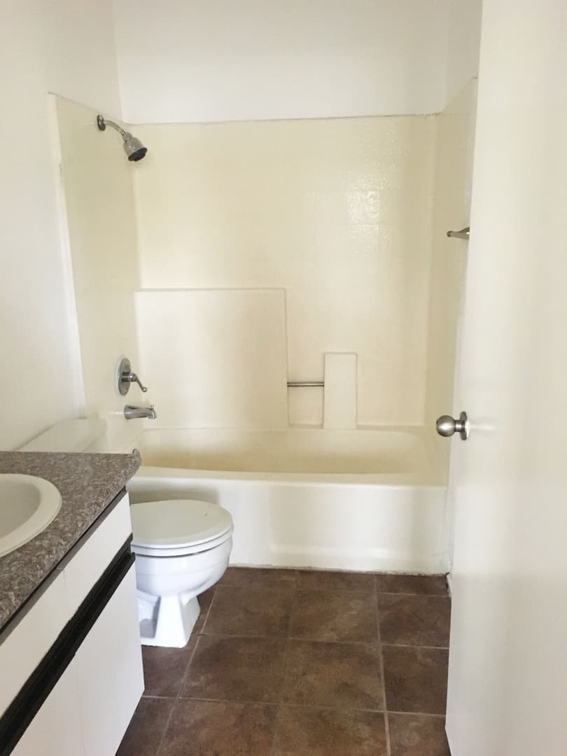 Los Angeles Apartment: 1229 N. Sycamore Ave.
