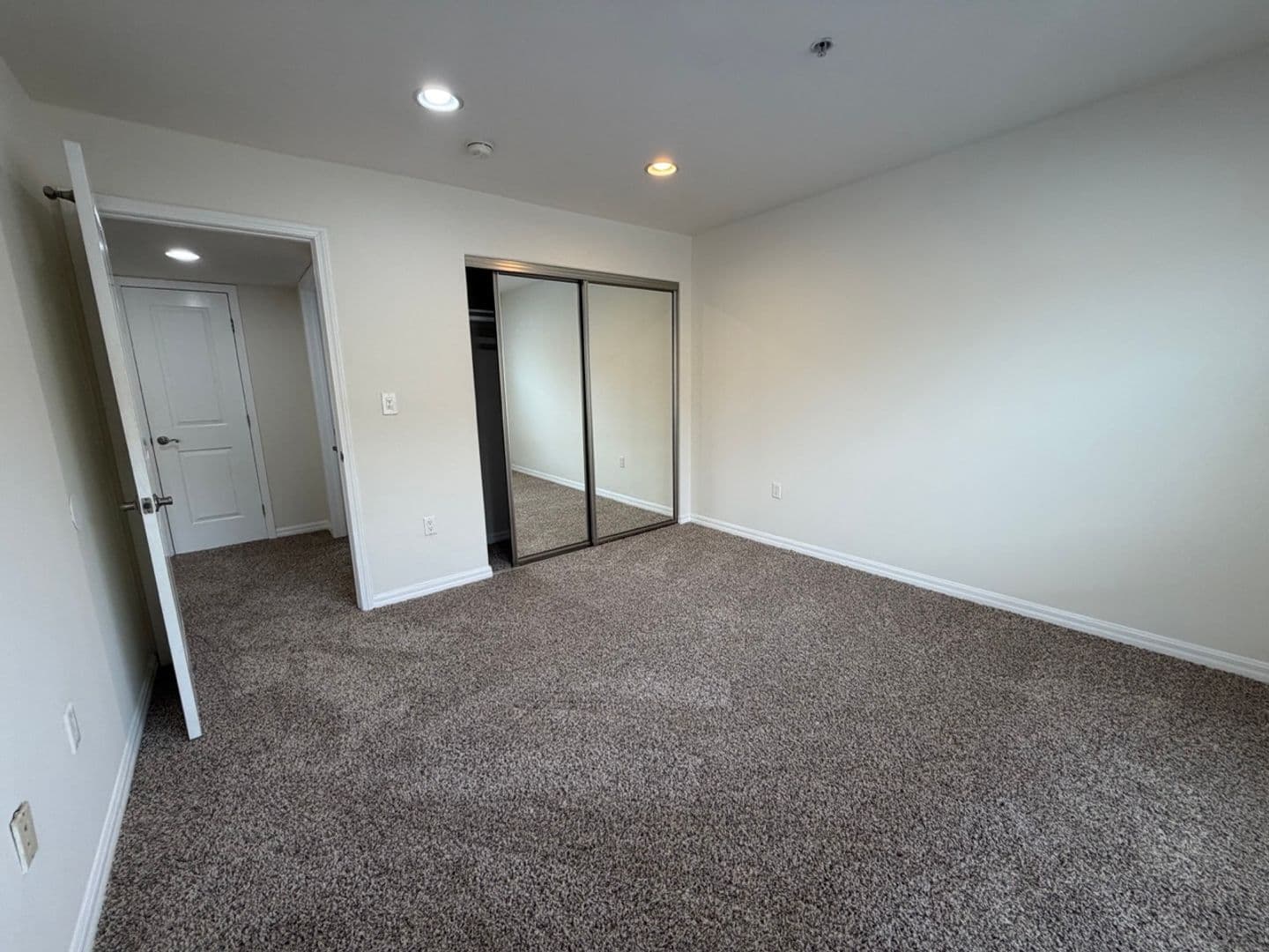 Los Angeles Apartment: 8241 Blackburn Ave.