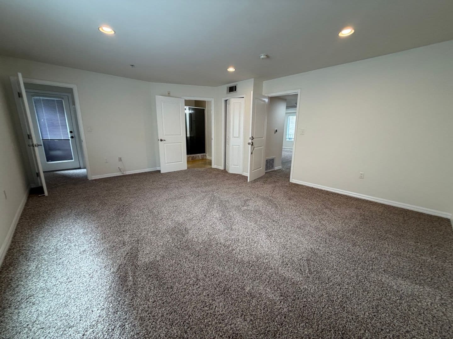 Los Angeles Apartment: 8241 Blackburn Ave.