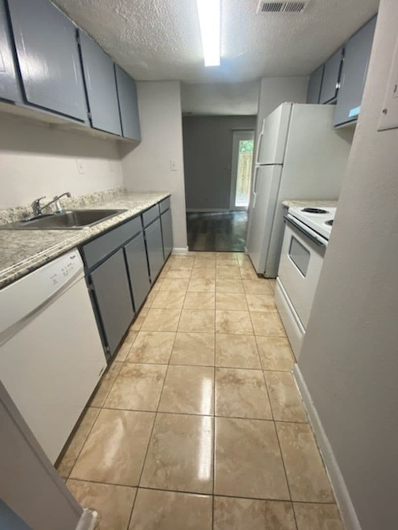 Stone Mountain House: 1151 Rankin St