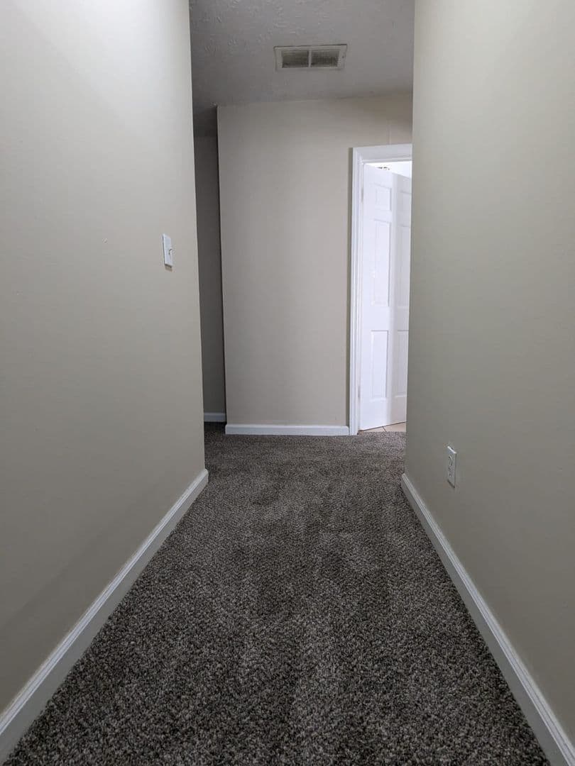 Conyers House: 1160 Forest Villa Dr