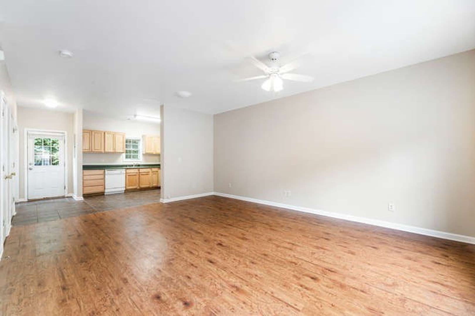 Carrollton Apartment: 233 Hays Mill Road