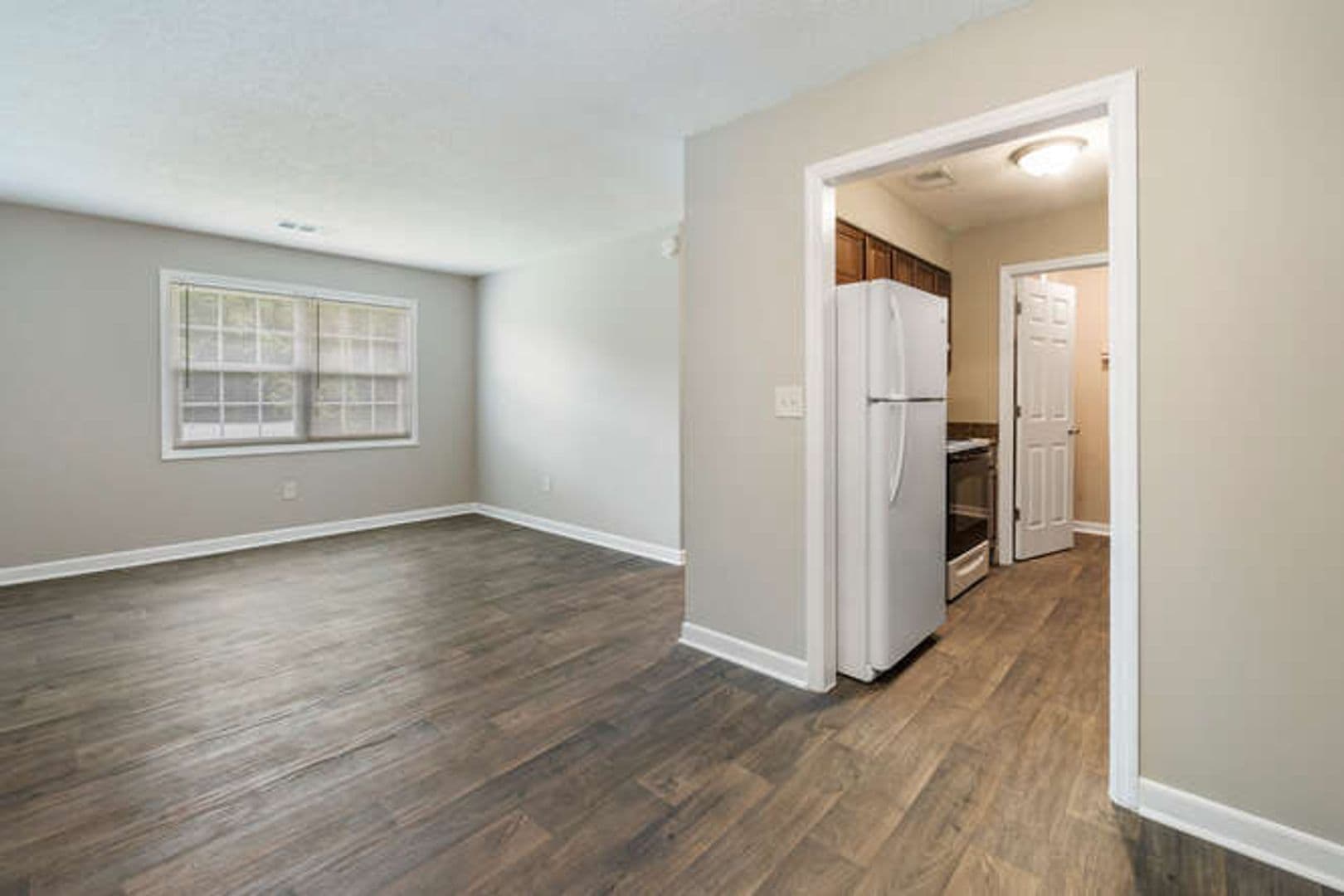 Hoschton Apartment: 335 West Broad Street