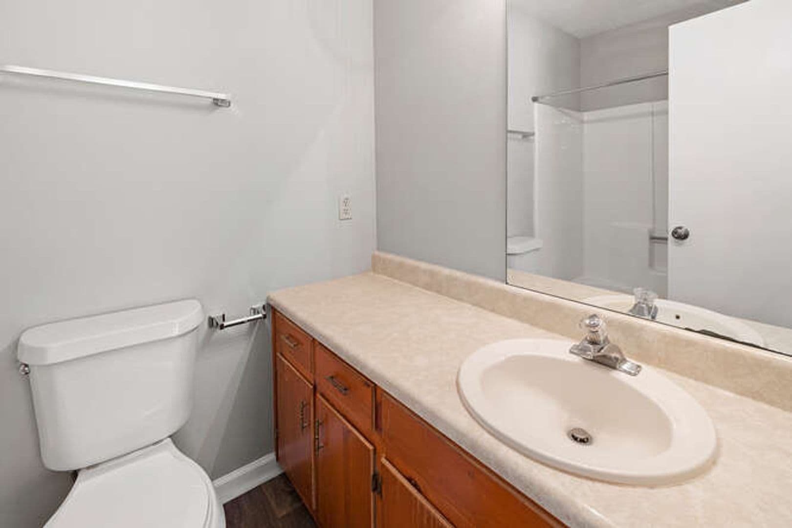 Carrollton Apartment: 624,626,628 Cedar Street