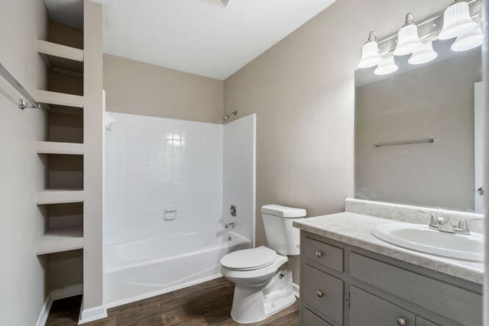 Carrollton Apartment: 201 Hays Mill Road