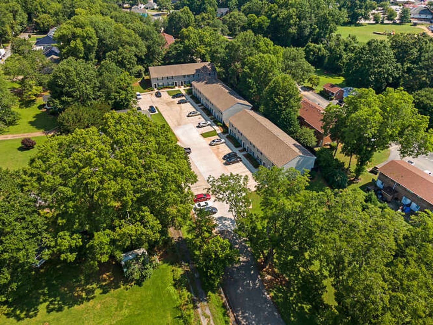 Carrollton Apartment: 624,626,628 Cedar Street