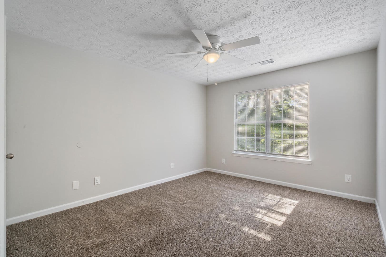 Conyers Apartment: 50 Salem Chase Way
