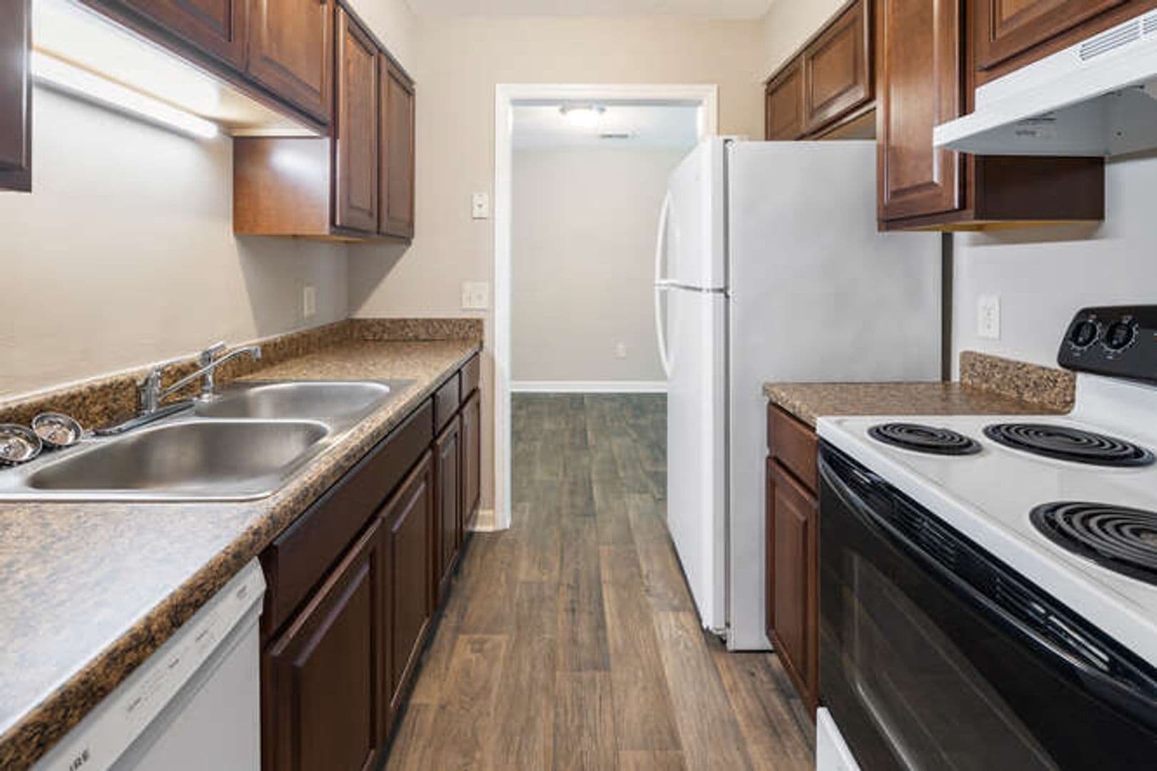 Hoschton Apartment: 335 West Broad Street
