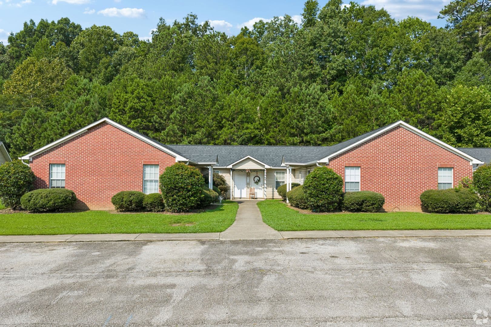 Tallapoosa Apartment: 143-239 McAdams Drive