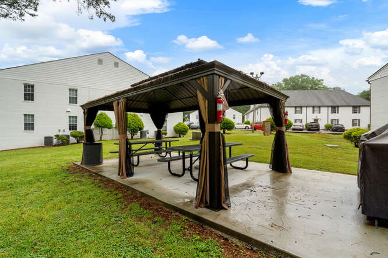 Carrollton Apartment: 201 Hays Mill Road