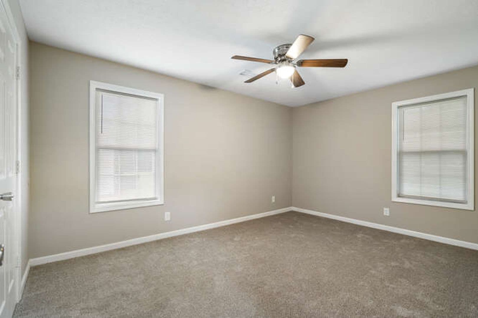 Carrollton Apartment: 201 Hays Mill Road