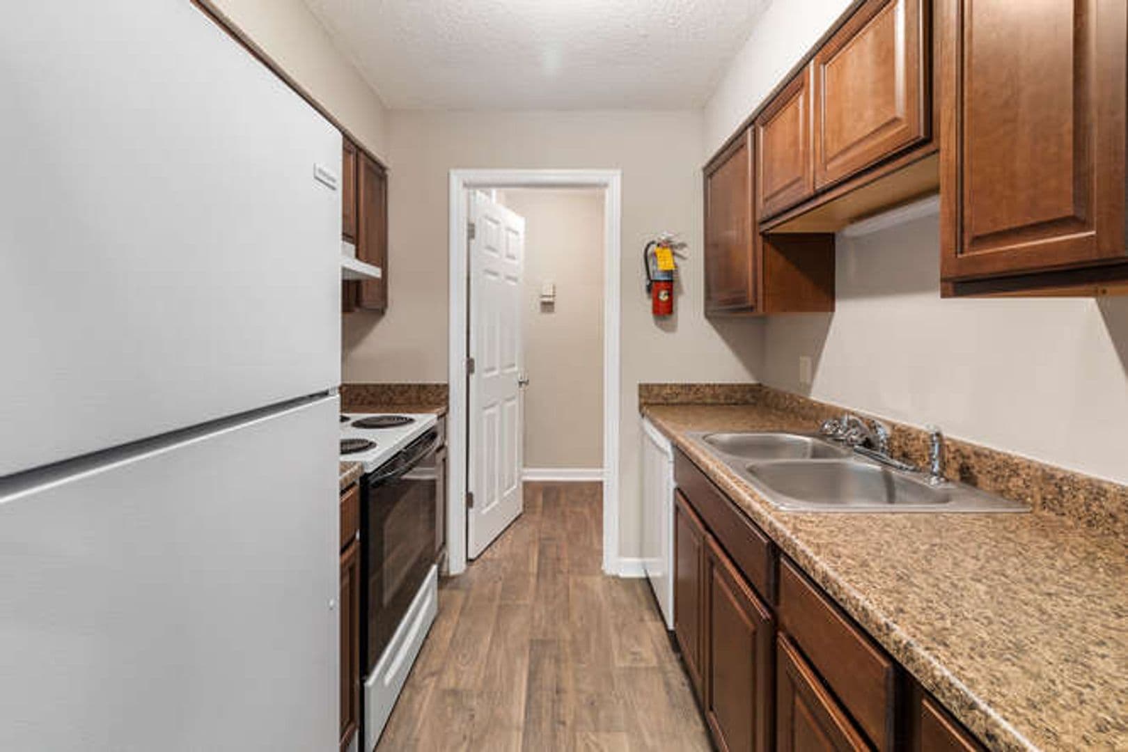 Hoschton Apartment: 335 West Broad Street
