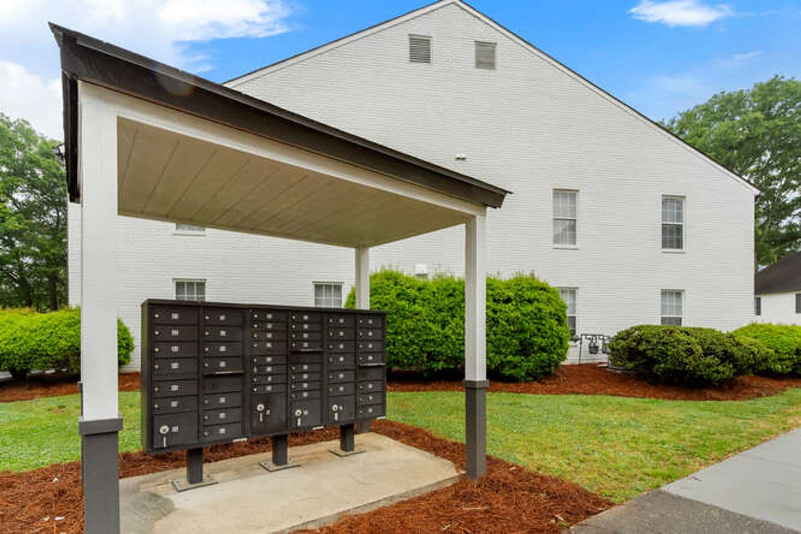 Carrollton Apartment: 201 Hays Mill Road