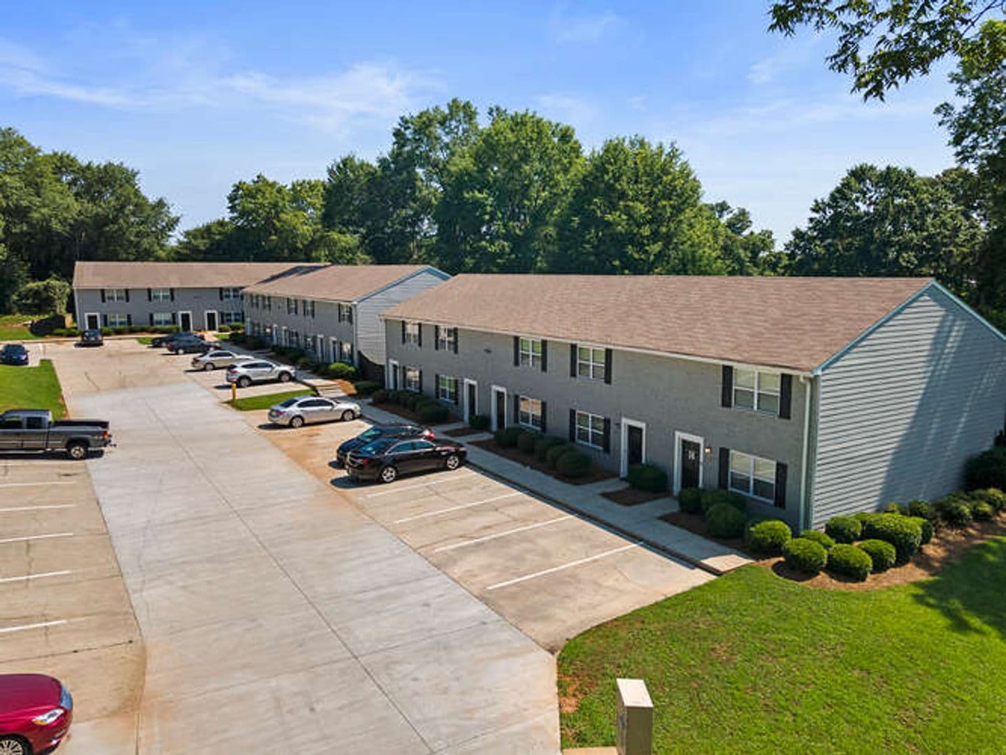 Carrollton Apartment: 624,626,628 Cedar Street