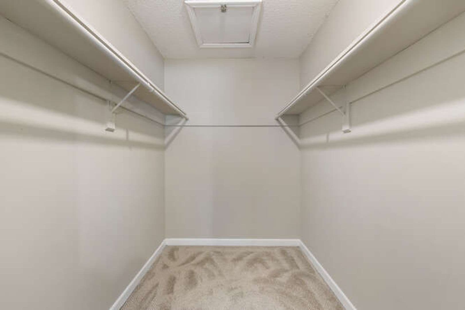 Hoschton Apartment: 335 West Broad Street