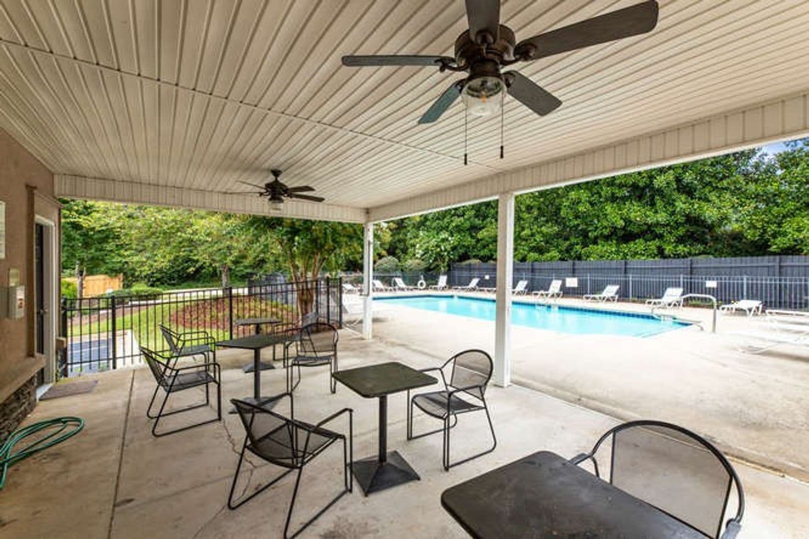 Carrollton Apartment: 233 Hays Mill Road