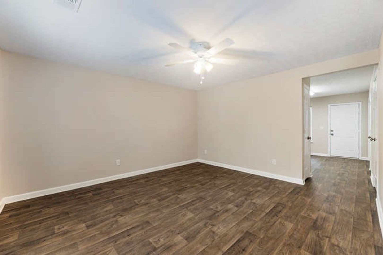 Carrollton Apartment: 301 Hays Mill Road