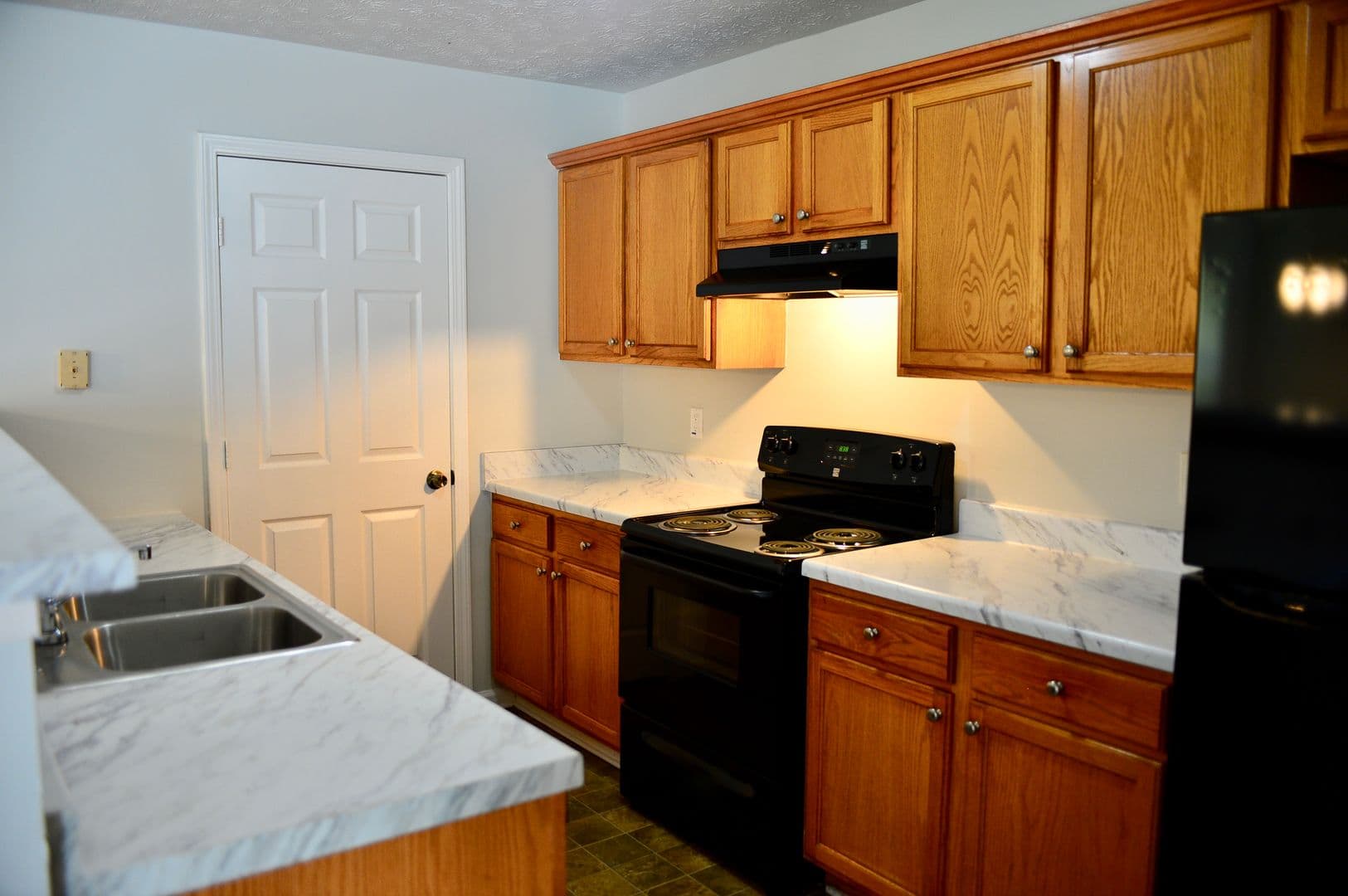 Ellenwood House: 4256 Viewpoint LN.