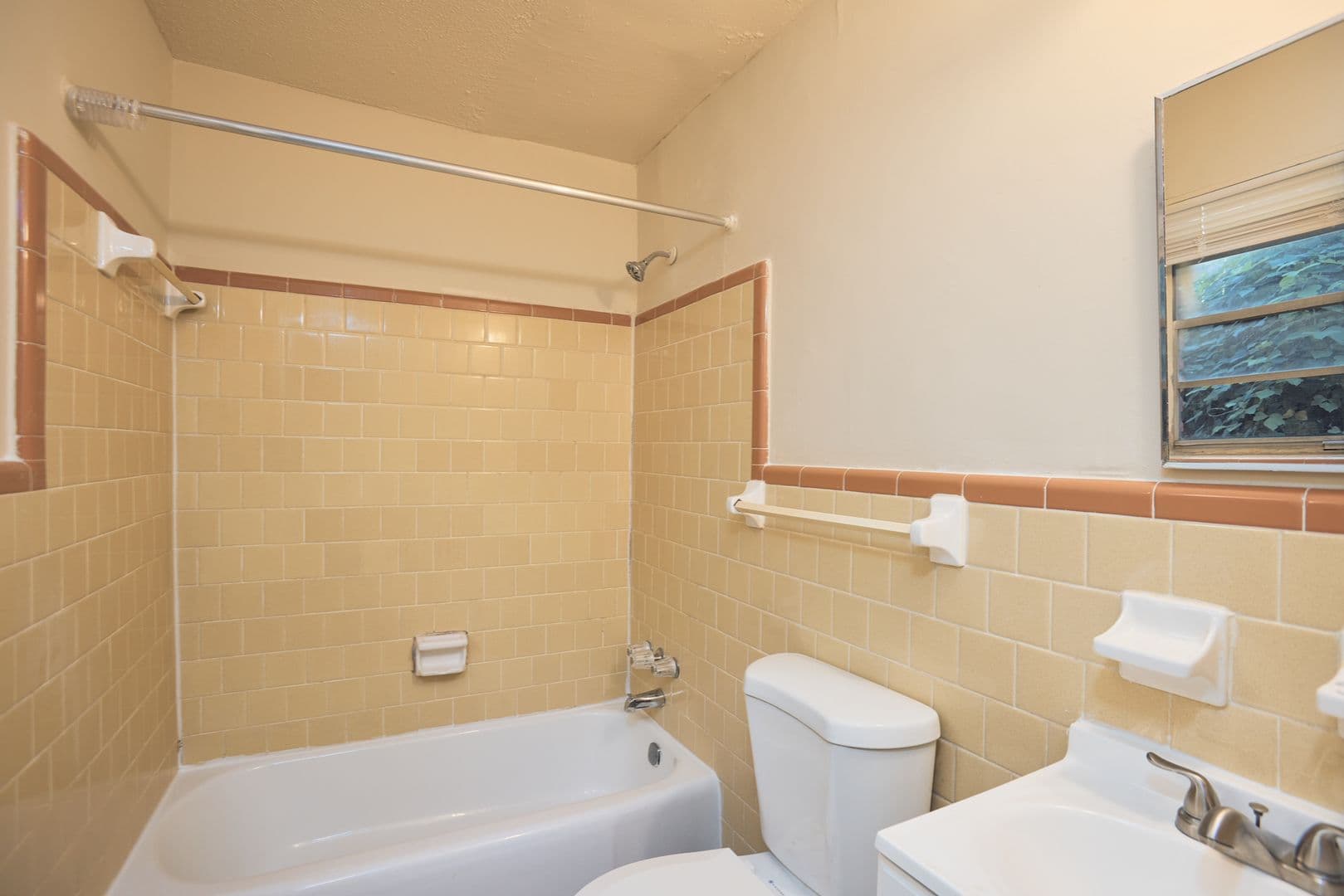 Atlanta Apartment: 2151 Lenox Rd NE