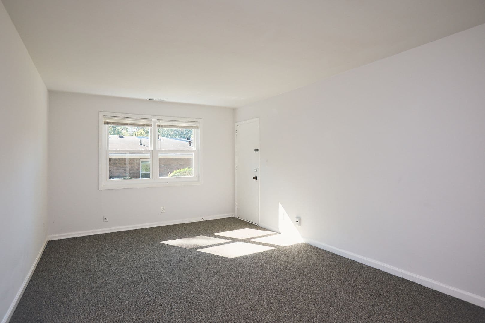 Atlanta Apartment: 2151 Lenox Rd NE