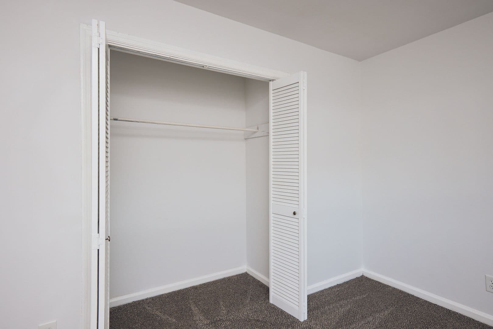 Atlanta Apartment: 2151 Lenox Rd NE