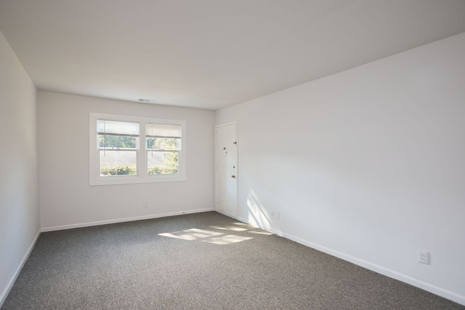 Atlanta Apartment: 2151 Lenox Rd NE
