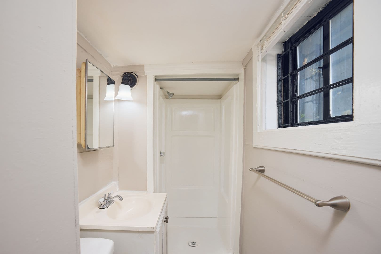 Atlanta Apartment: 887 Myrtle St NE