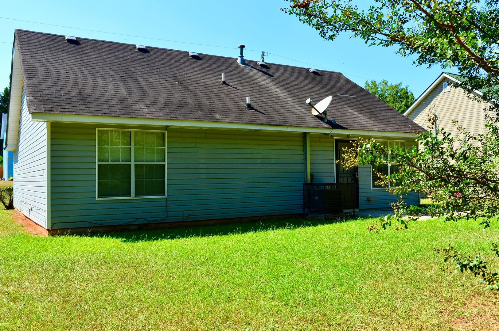 Ellenwood House: 4256 Viewpoint LN.