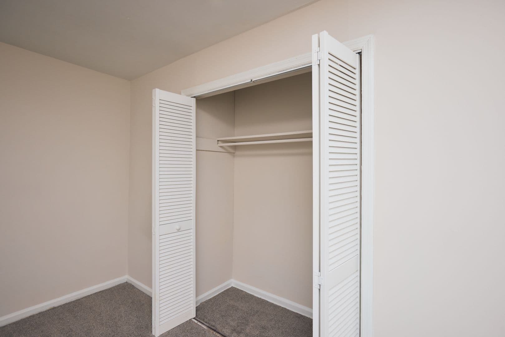 Atlanta Apartment: 2151 Lenox Rd NE
