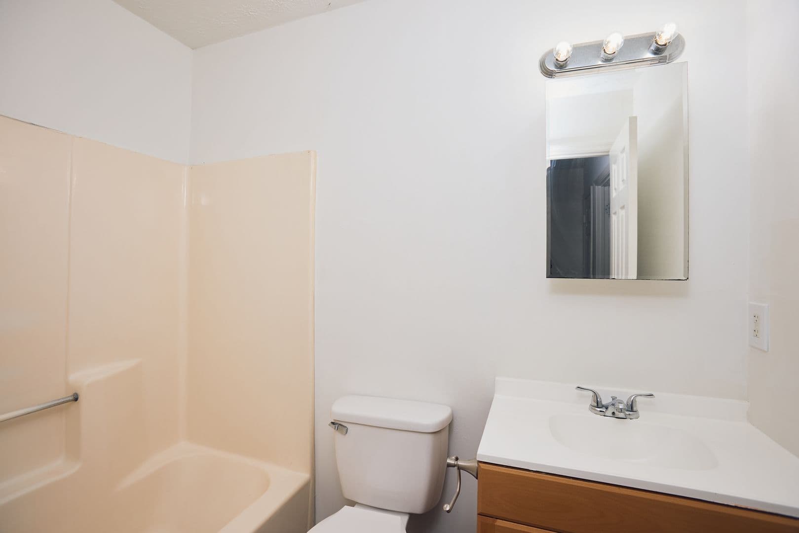 Norcross Apartment: 5559 Estates Court