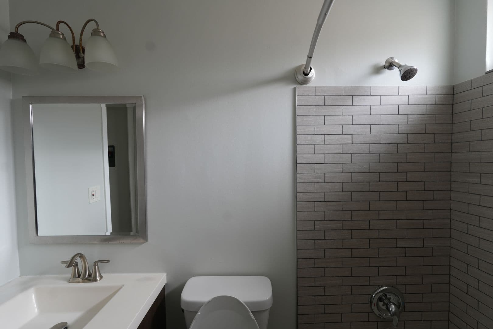 Los Angeles Apartment: 5309-11 Boswell Place