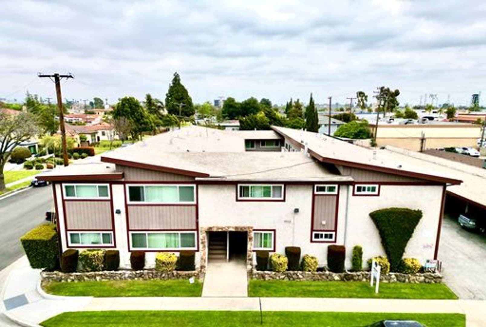 Downey Apartment: 7808 2nd Street