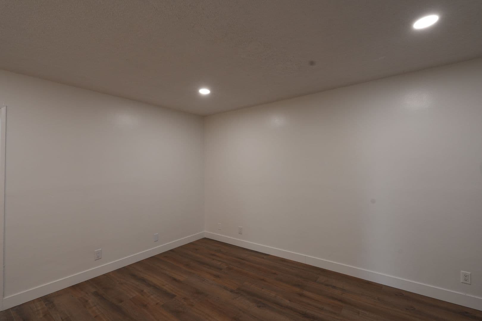 Downey Apartment: 7808 2nd Street