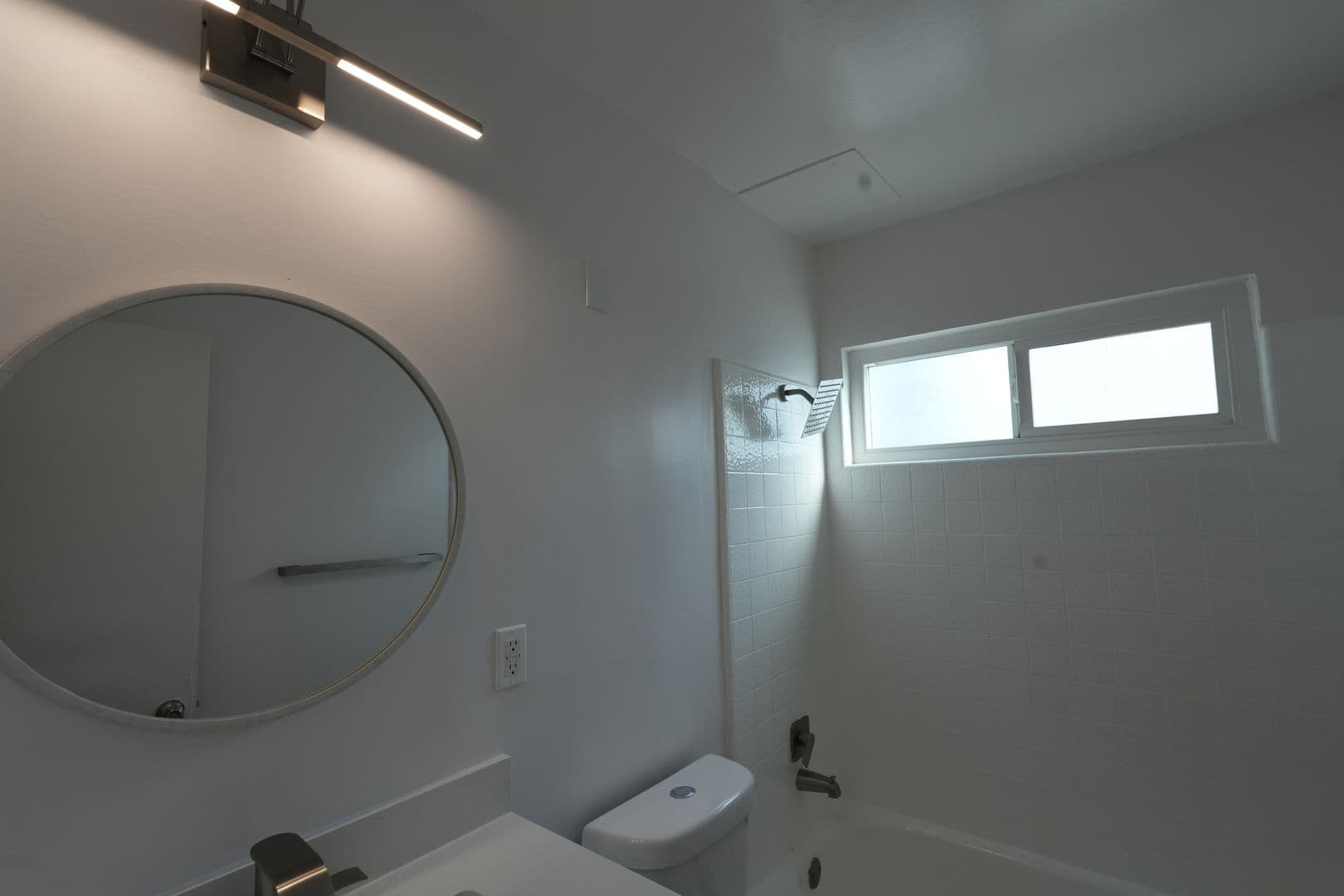 Downey Apartment: 7808 2nd Street