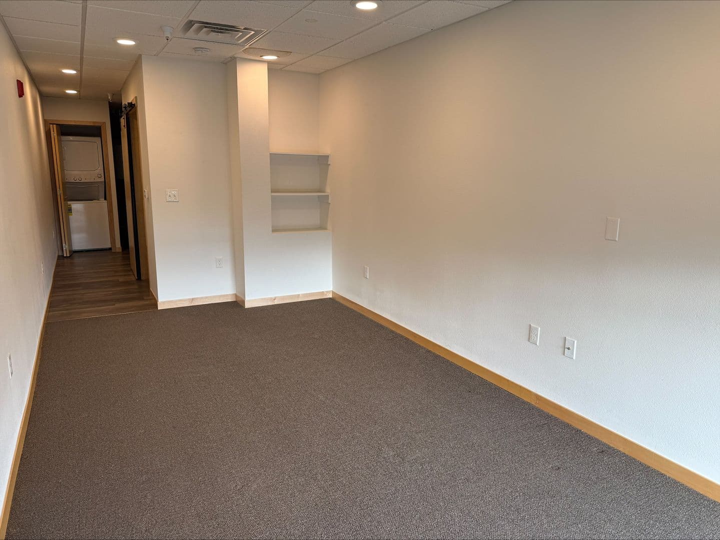 Dakota Dunes Apartment: 303 Dakota Dunes Blvd