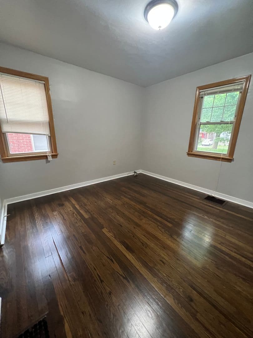 Erie House: 716 Cranberry St