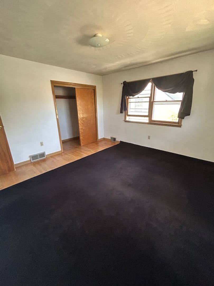 Erie Apartment: 1334 West 28th St
