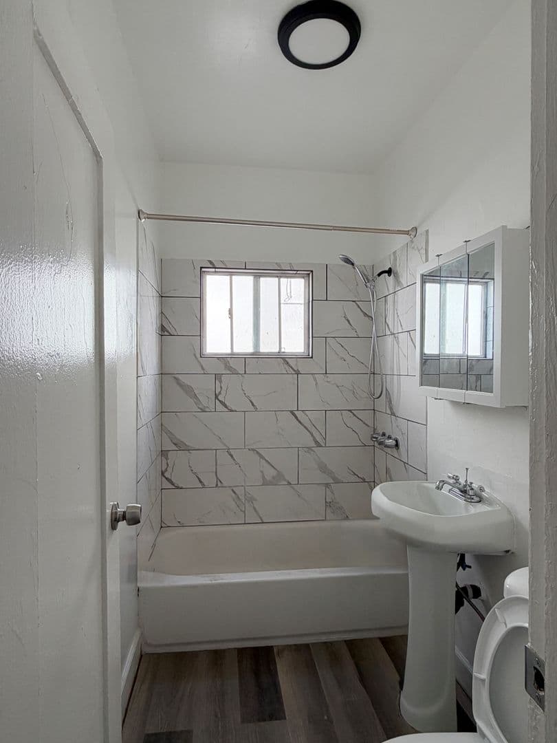 Wilmington Apartment: 903 N. Fries Ave.