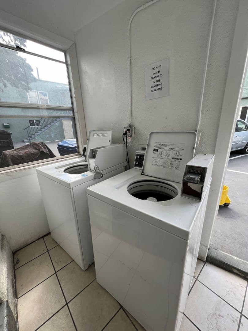 Los Angeles Apartment: 1122 E. 57th St.