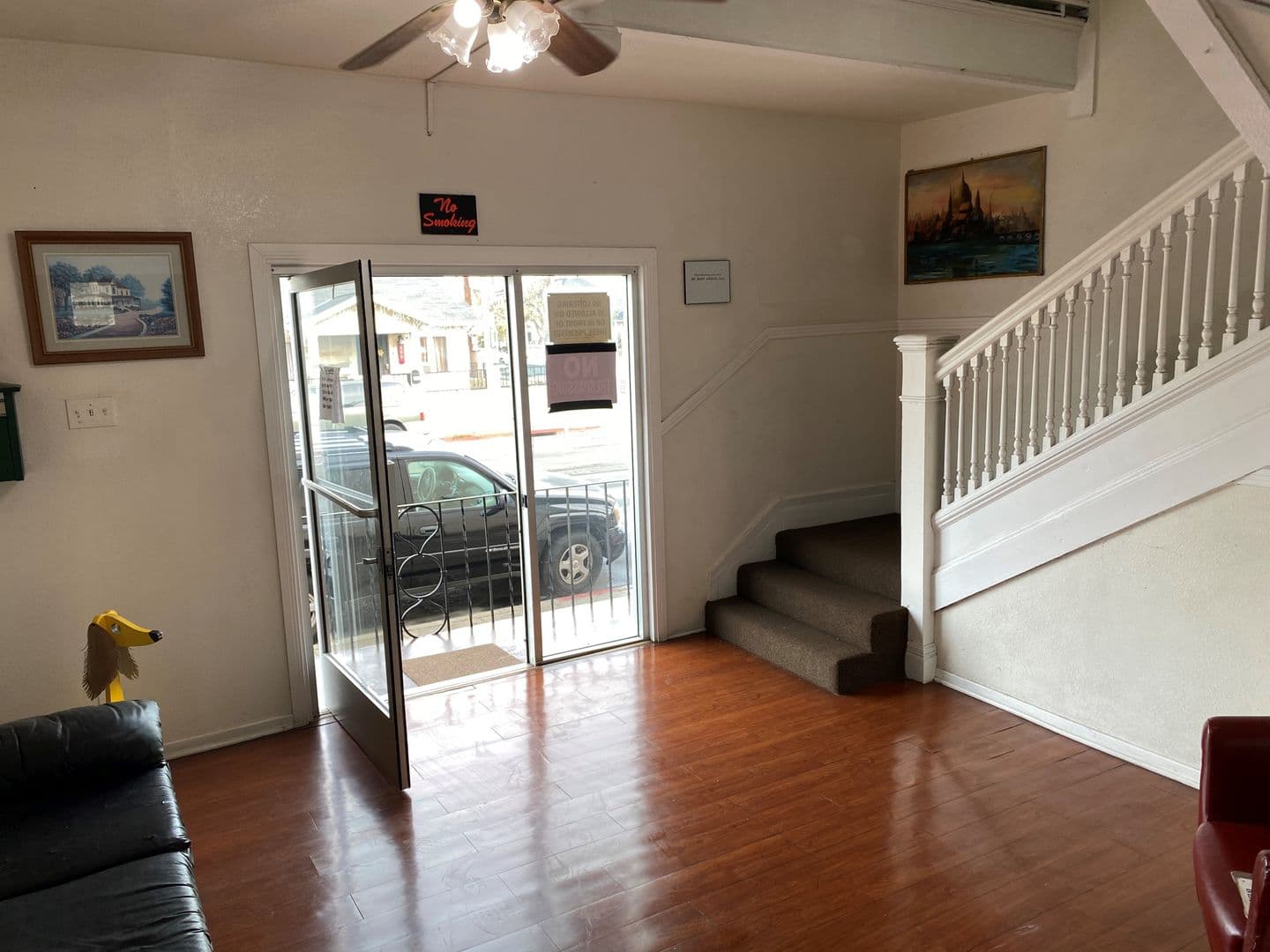 San Pedro Apartment: 305 W. 14th St.