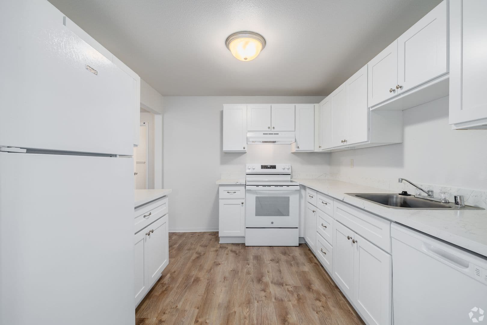 Tacoma Apartment: 9318 S Steele #7