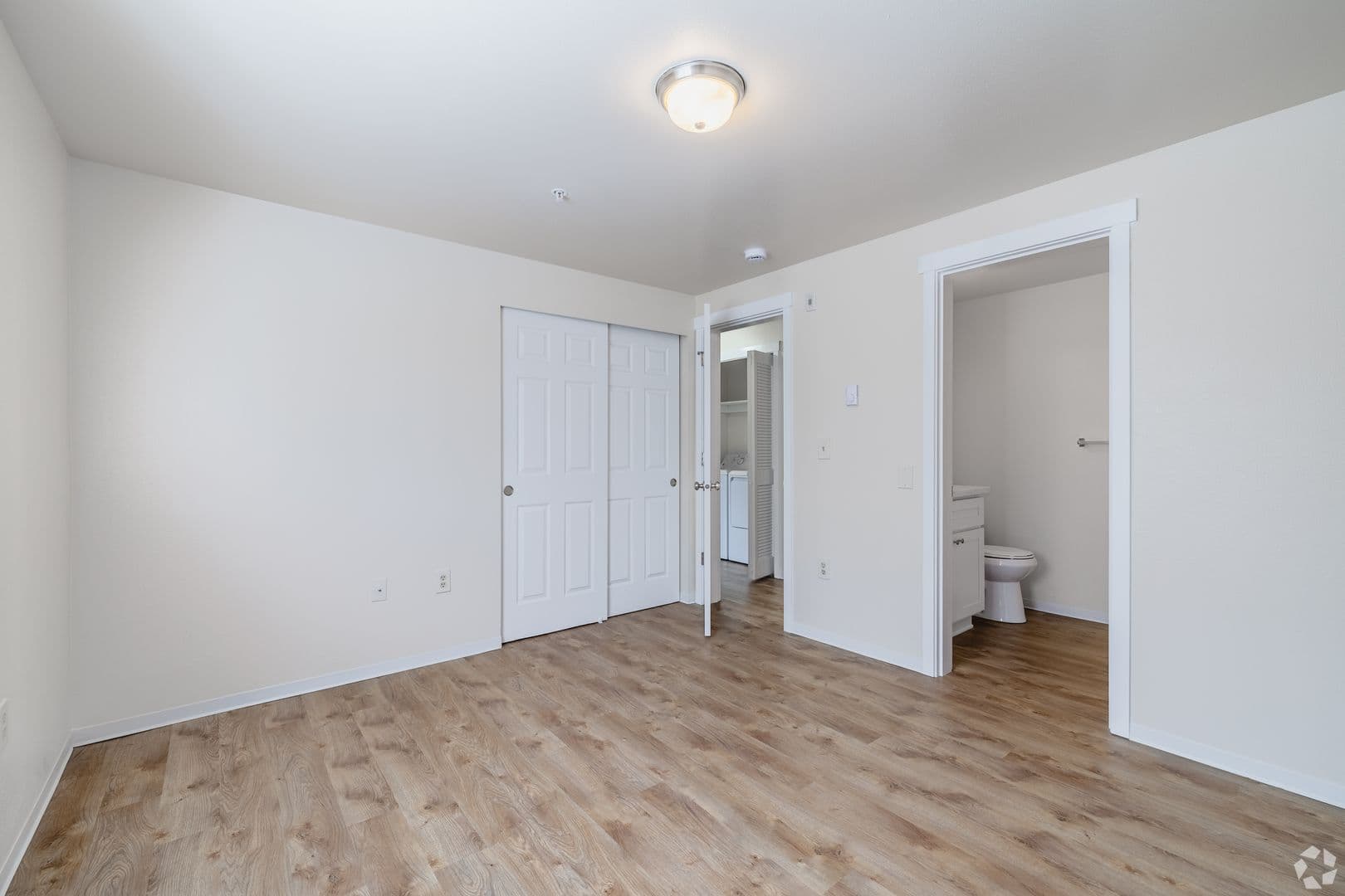 Tacoma Apartment: 9318 S Steele #7