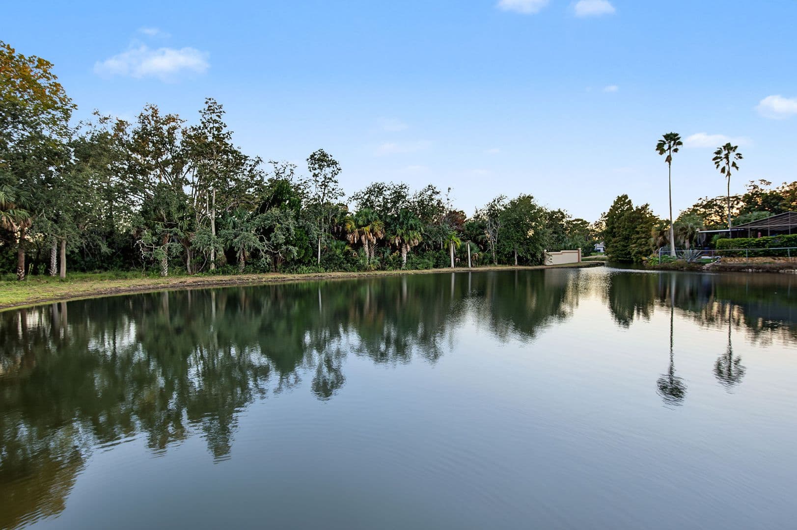 Hudson House: 18612 White Pine Cir